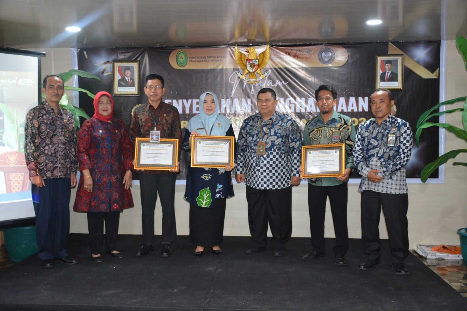 20250205 penghargaan2