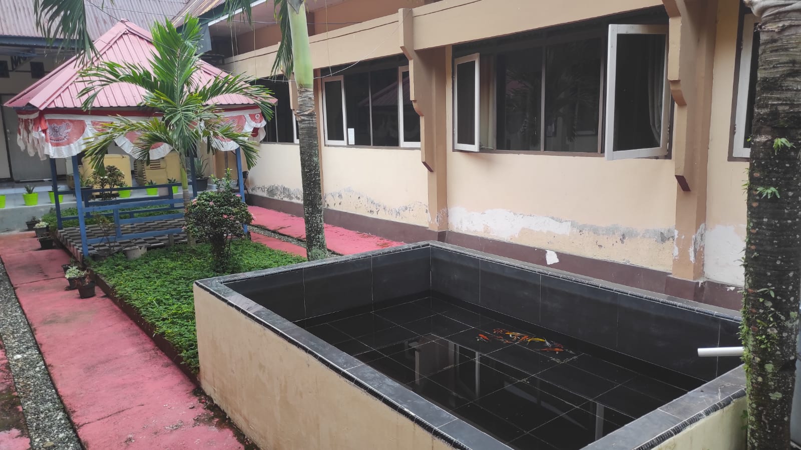 2022 Gazebo dan kolam Ikan