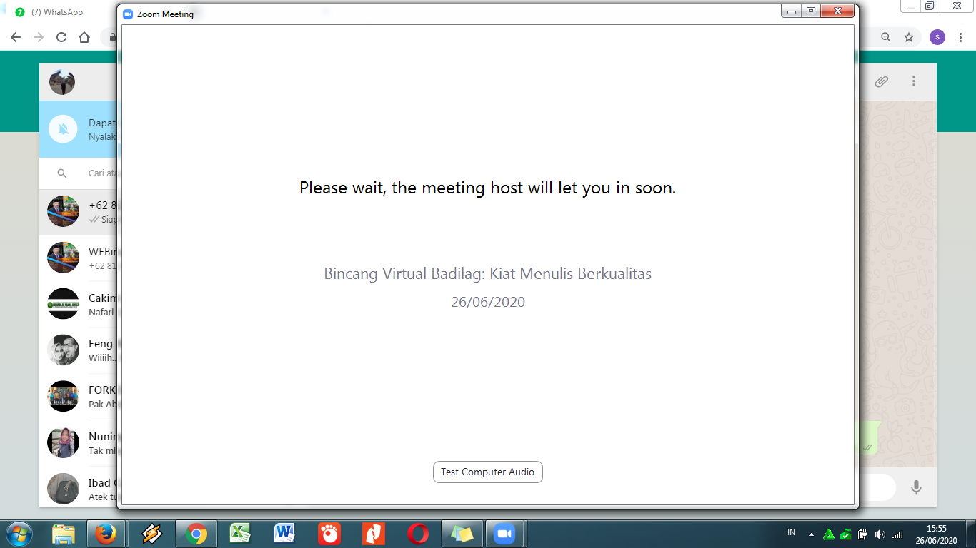 zoom kegiatan webinar kiat menulis berkualitas